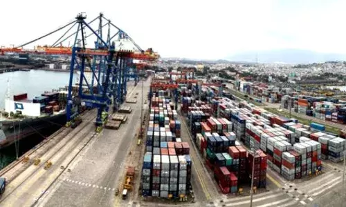 VCT sets new ship productivity record for a Maersk vessel