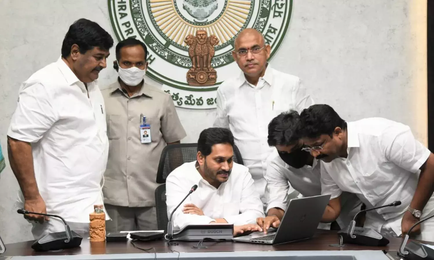 Jagan releases first installment of Jagananna Vidya Deevena worth Rs. 671.45 cr