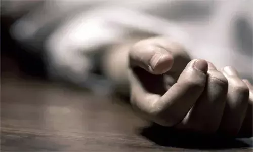 Unable to raise funds for education, doctor ends life in Vizag