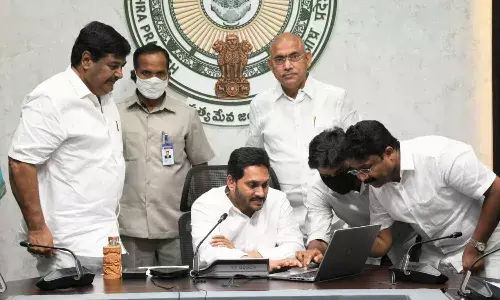 Jagan releases first installment of Jagananna Vidya Deevena worth Rs. 671.45 cr