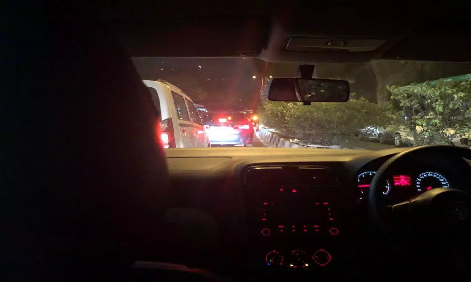 Tipsy realtor harasses woman cab driver at Banjara Hills, arrested