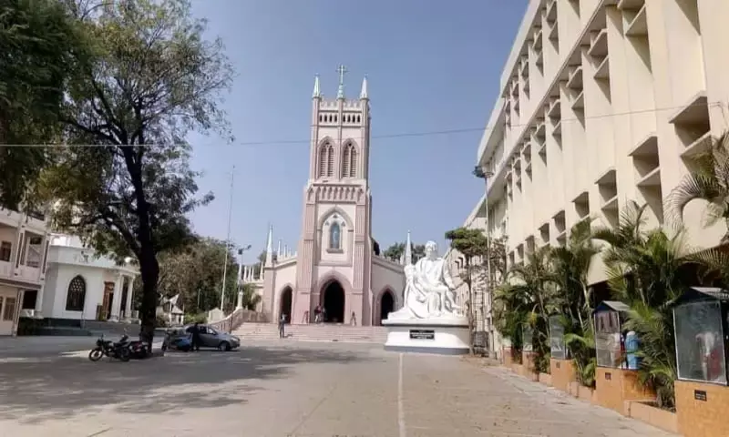 No funeral mass for COVID-19 victims, only 5 people allowed for burial: Hyd Archdiocese