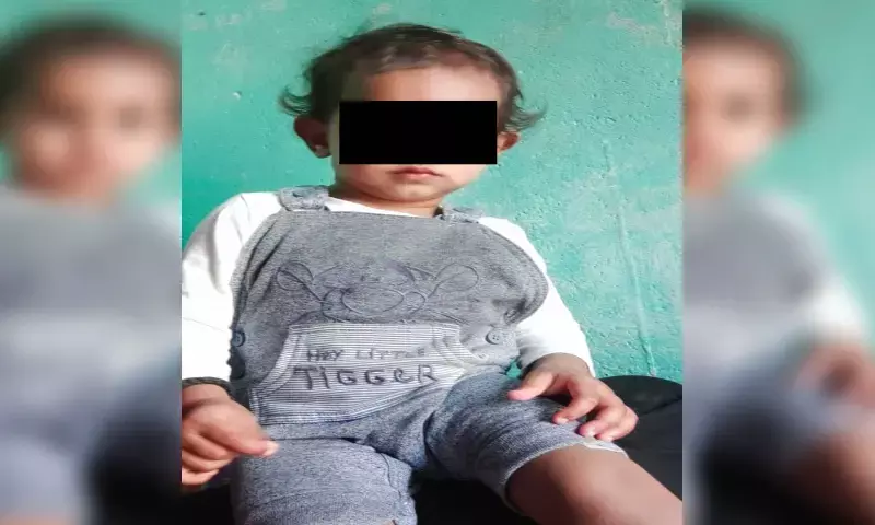 Car runs over toddler at Kondapur, killed