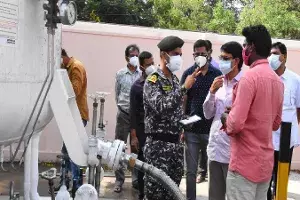 Ruia hospital incident: Jagan orders probe, seeks Navys help for oxygen supply Ruia hospital incident: Jagan orders probe, seeks Navys help for oxygen supply