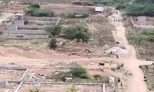 `Khosla ka Ghosla: Land grabbing gang busted at Cyberabad, eight arrested