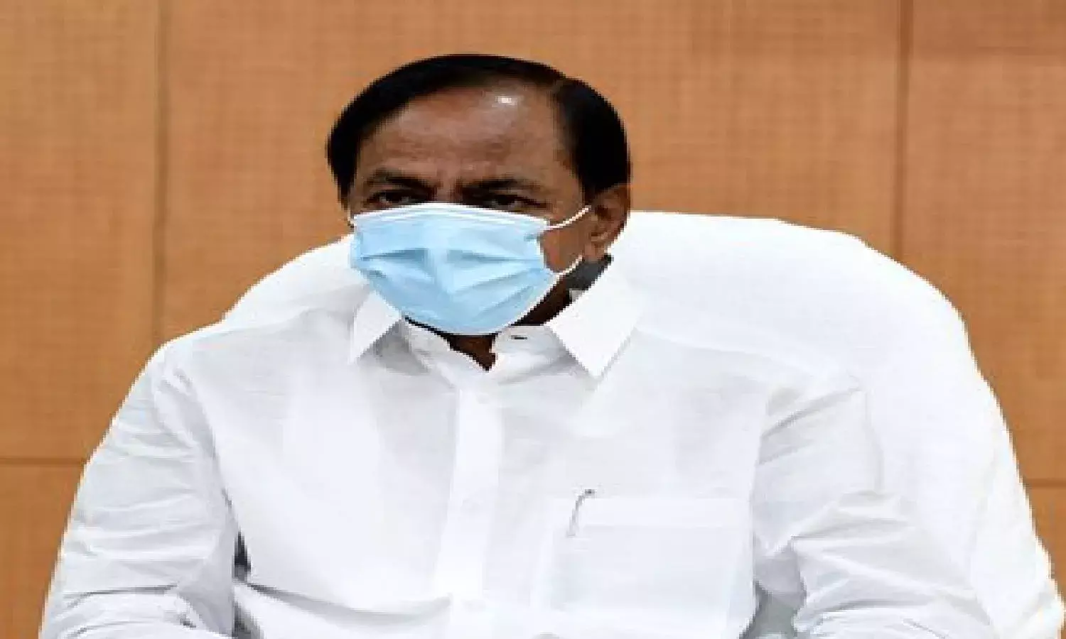 Prefer government hospitals, avail free treatment: KCR to patients