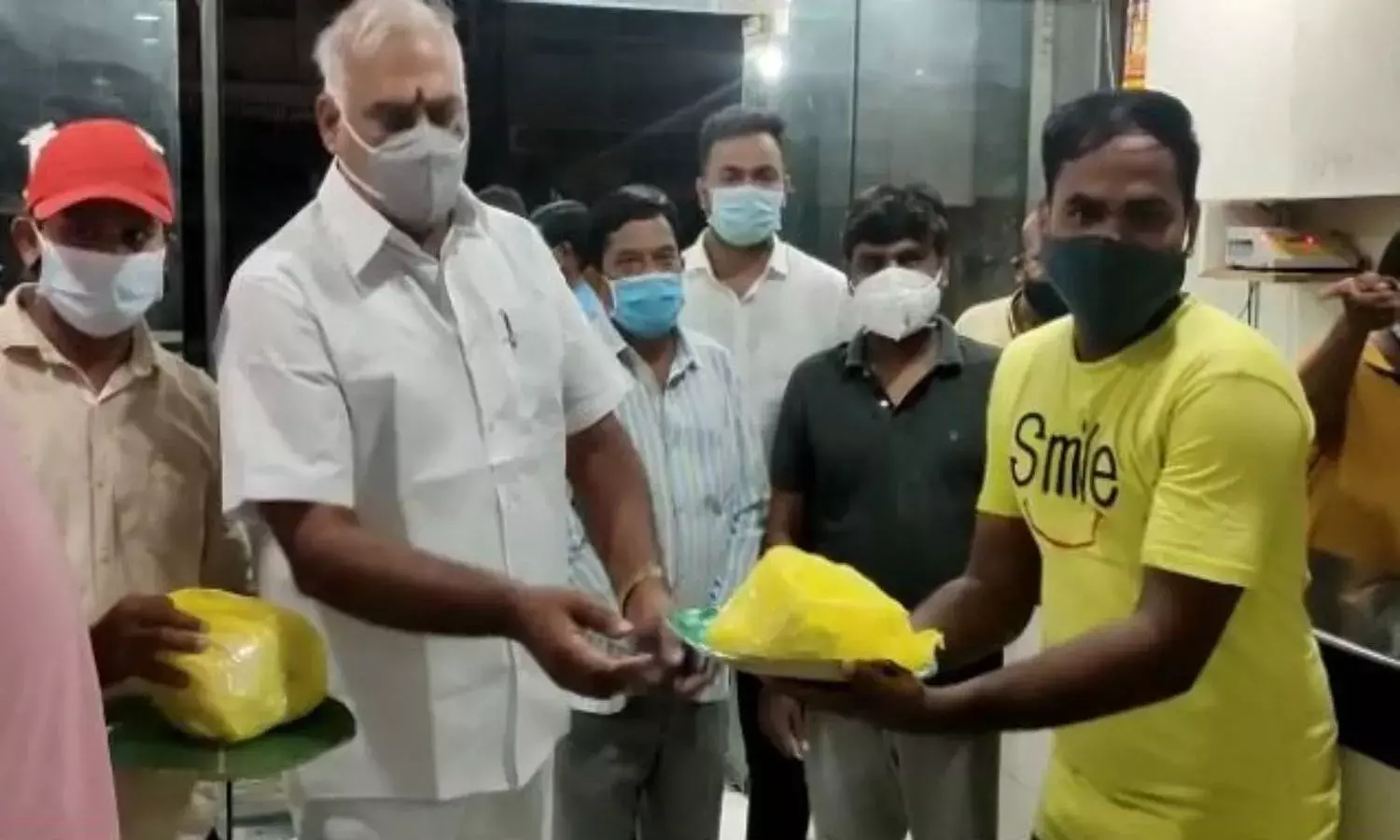 Meet Koneru Konappa, TRS Sirpur MLA who feeds COVID patients, attendants for free