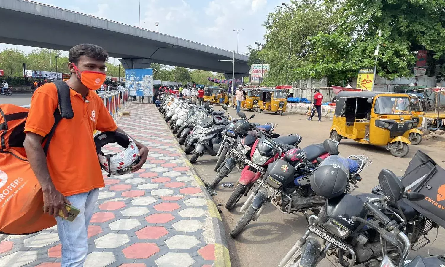 Tone down action against Swiggy, Zomato food delivery executives: DGP to cops