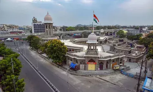 Telangana govt extends lockdown for next 10 days