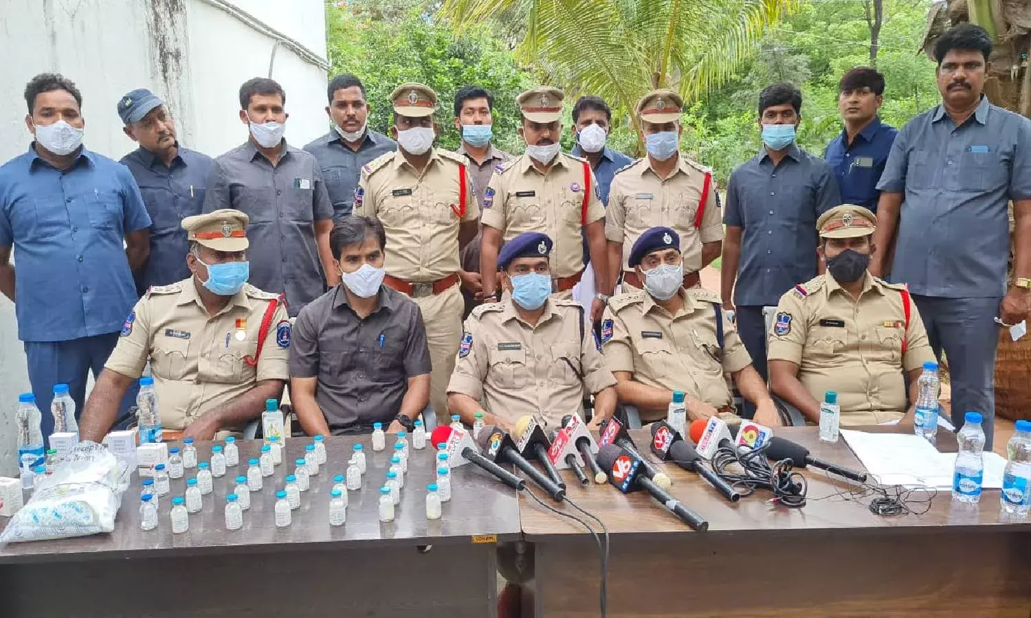 ESI doctor Obul Reddy found illegally marketing Black fungus drugs; absconds