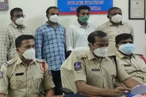 2 notorious criminals who stole raw rations worth ₹10 L, arrested by Rachakonda cops 2 notorious criminals who stole raw rations worth ₹10 L, arrested by Rachakonda cops
