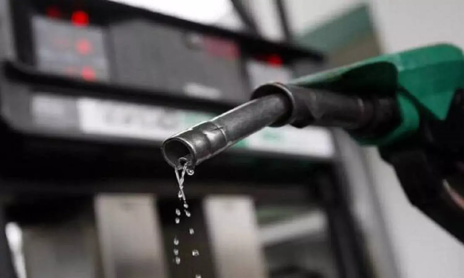 Petrol @ Rs 100.20: Fuel prices burn hole in common mans pocket in Hyderabad