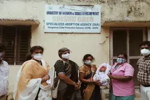 Newborn sold for Rs 1 lakh in Warangal, rescued Newborn sold for Rs 1 lakh in Warangal, rescued