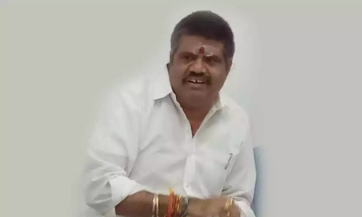 Vizag land scam: YSRCP, TDP leaders spar over anti-encroachment drive