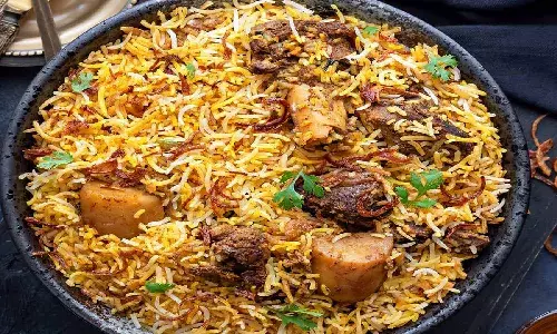Storm over biryani:  Two men thrash Mailardevpally hotel cashier over `fewer chicken pieces
