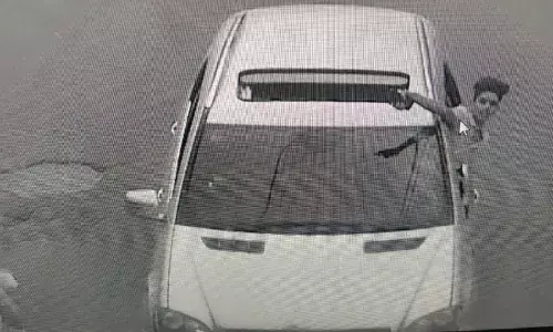 Mercedes hit-and-run: Cops seize vehicle at Talab katta; fail to nab driver