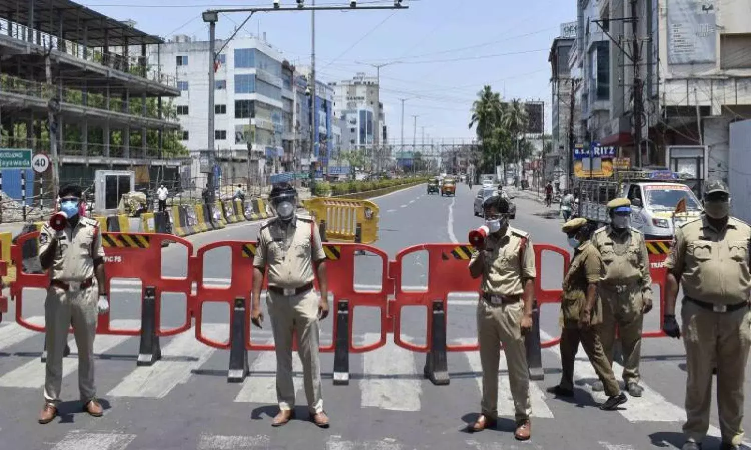 AP relaxes curfew timings in 8 districts; 6-9 curfew to continue in 5 districts
