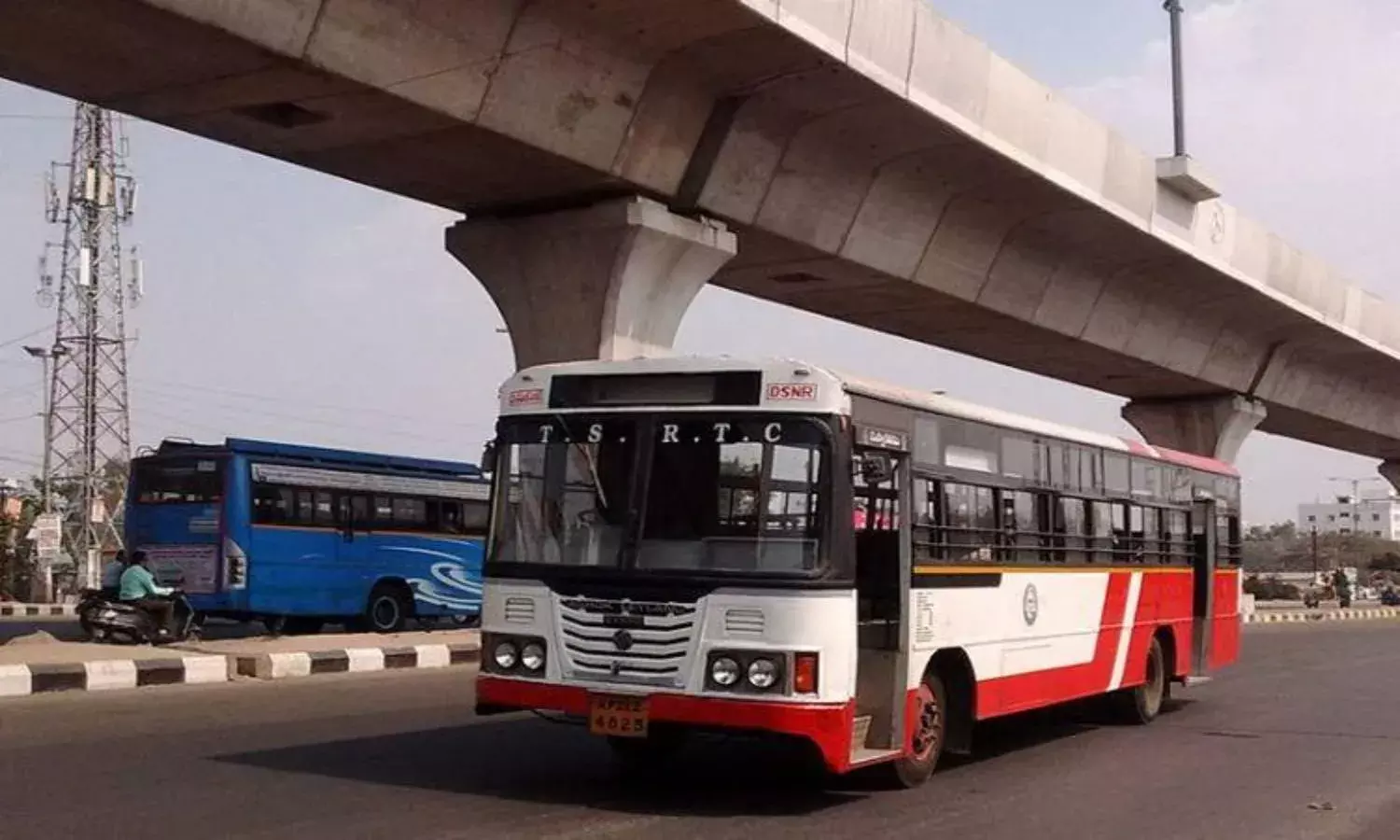 Women can now hail & board RTC buses anywhere between two stops after 7:30 pm
