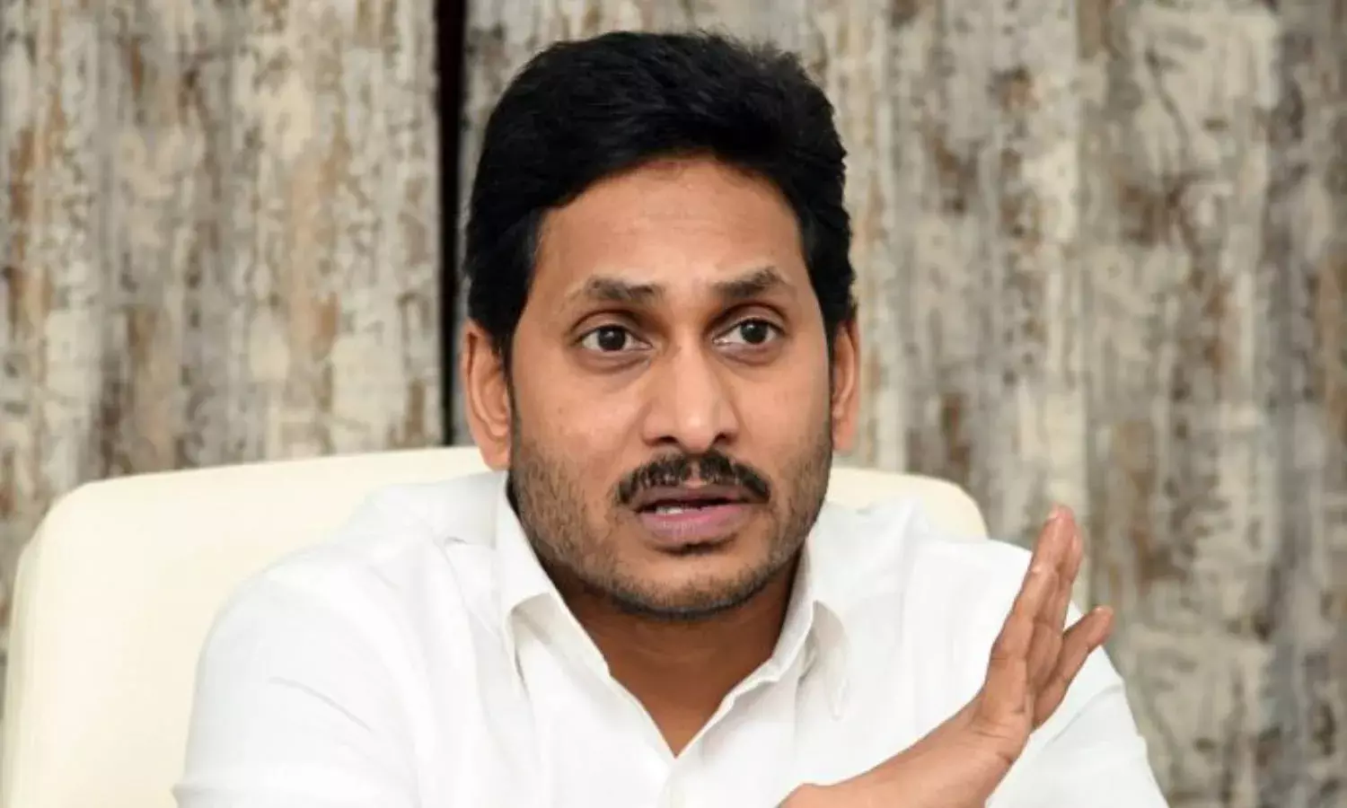 We want cordial ties with neighbours: Jagan amidst water row with TS