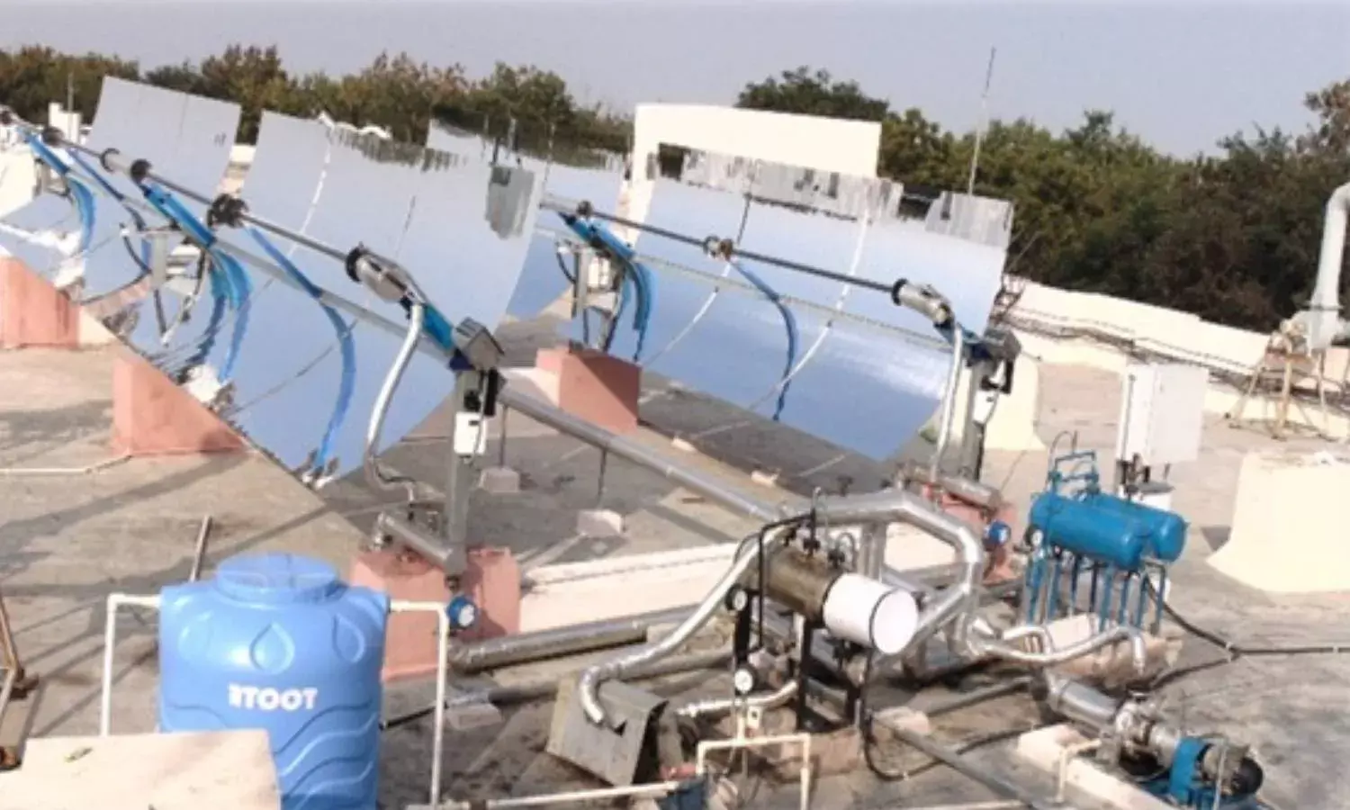 Solar thermal components testing rig set up in city