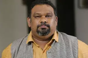 Actor, film critic Kathhi Mahesh dies days after accident Actor, film critic Kathhi Mahesh dies days after accident