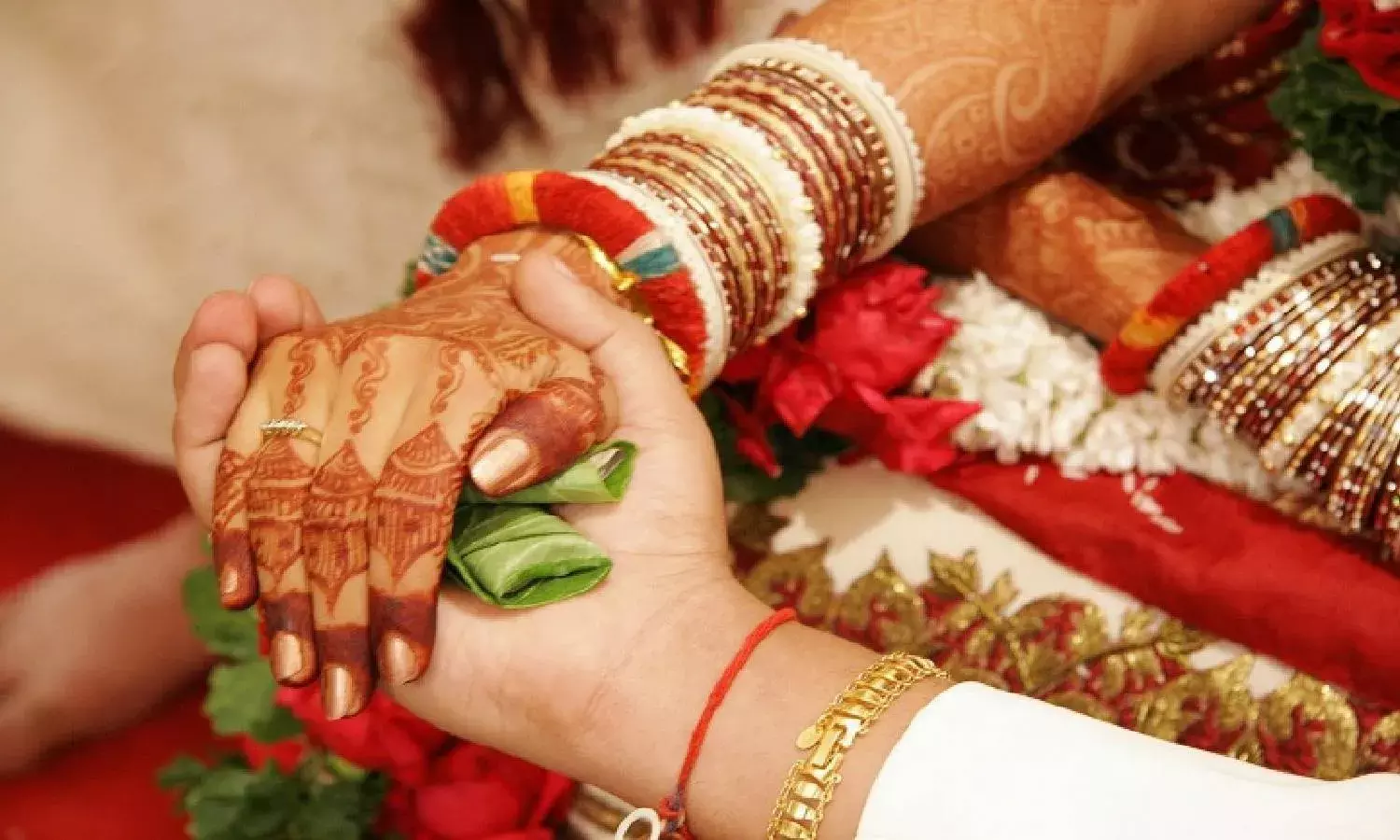 Con woman who married three men for money arrested in Tirupati