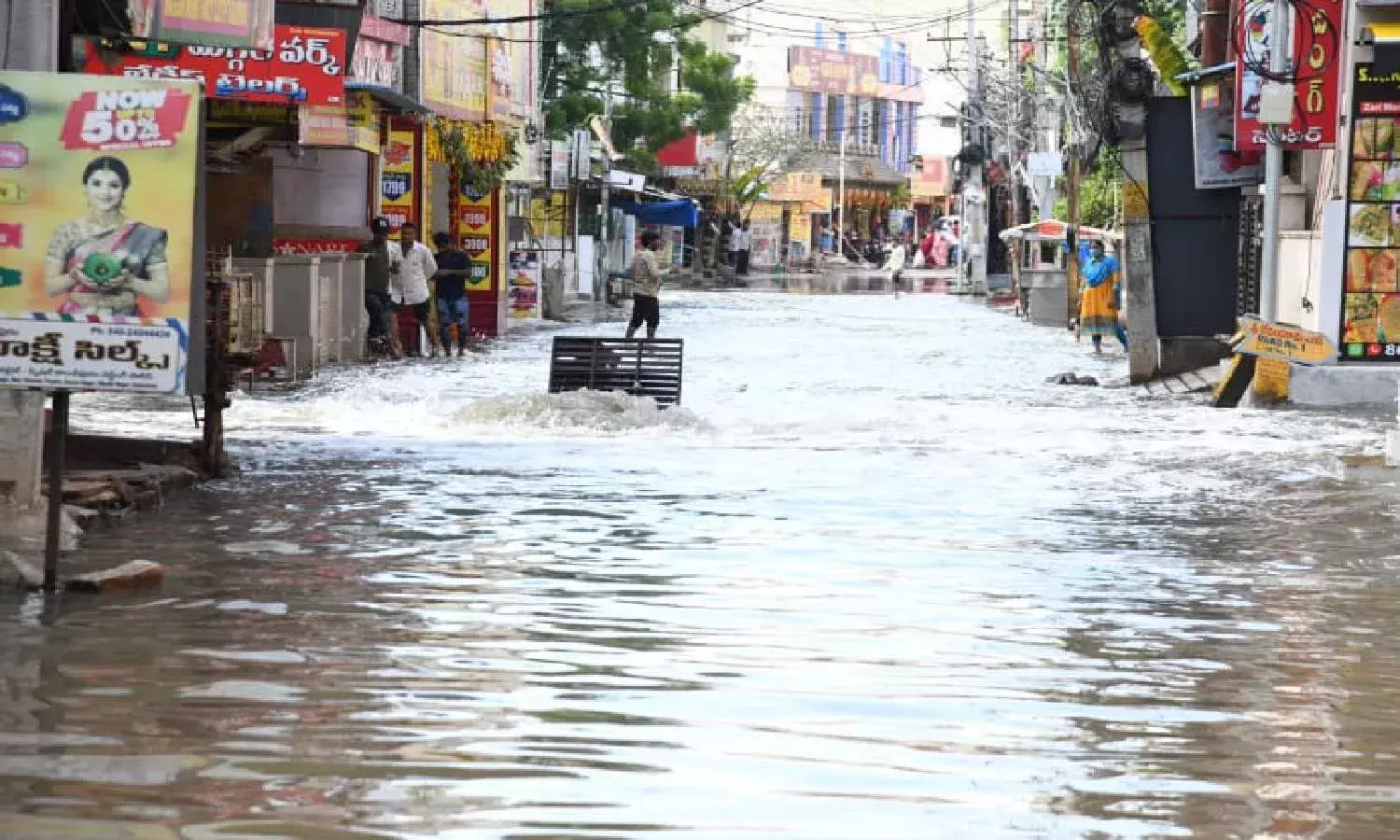 Photos: Heavy rains lash Hyderabad; leave many areas inundated
