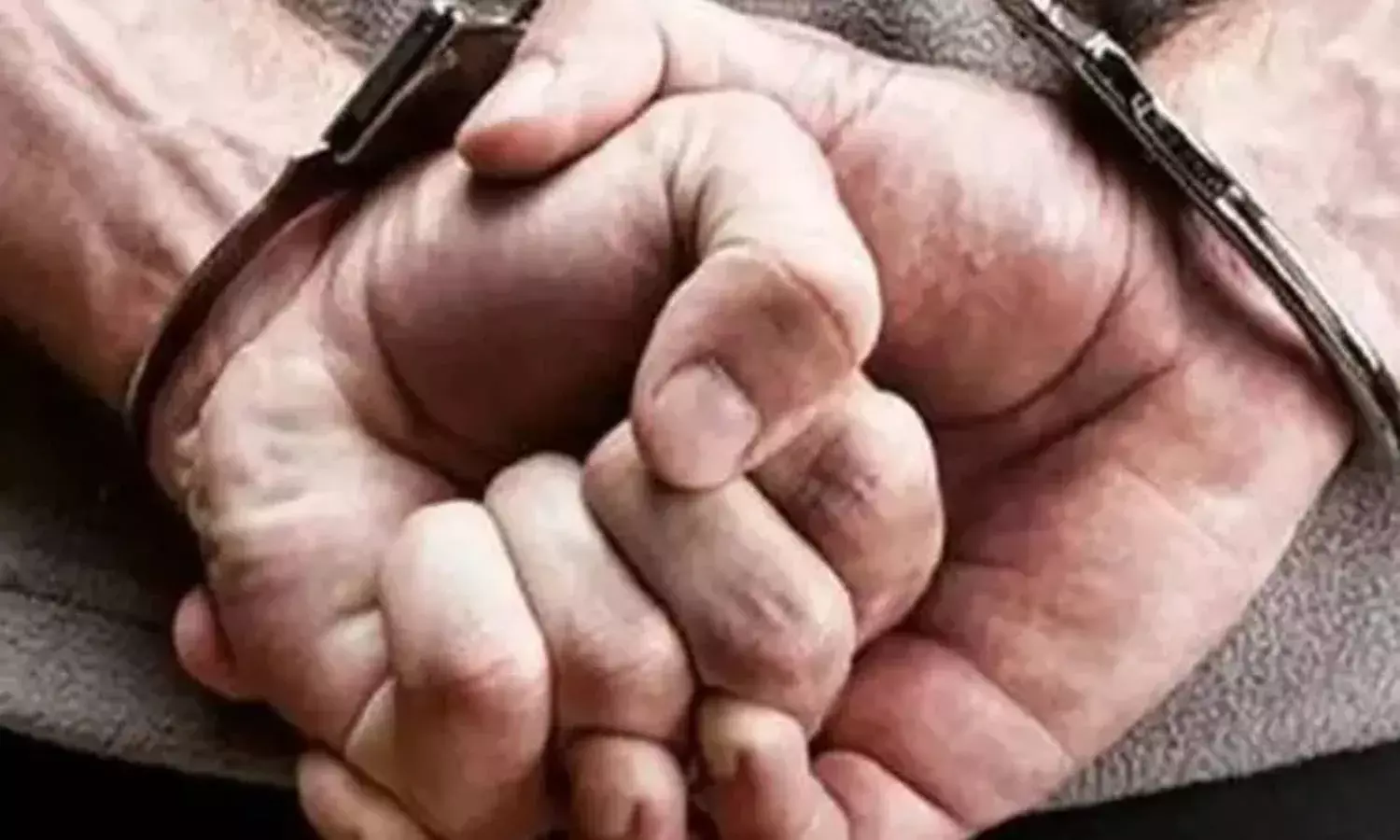 2 UP men arrested for duping Hyderabad octogenarian in Rs. 15L insurance fraud