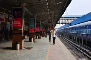 SCR lowers platform ticket prices in all stations of Secunderabad division SCR lowers platform ticket prices in all stations of Secunderabad division