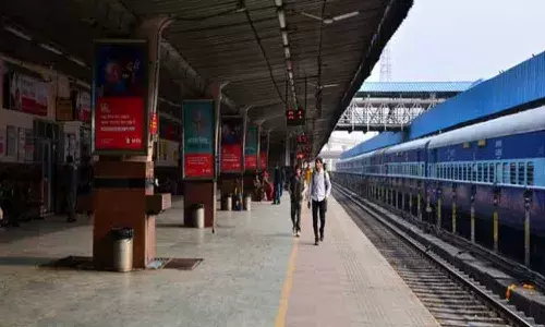 SCR lowers platform ticket prices in all stations of Secunderabad division