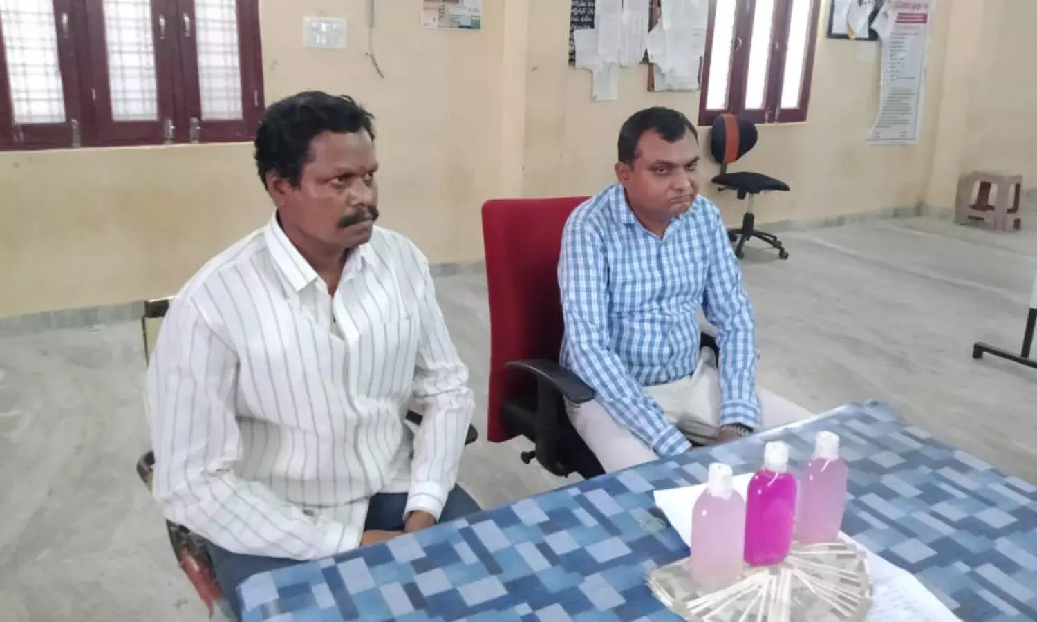 Yadagirigutta SRO among two held for taking Rs 20K bribe