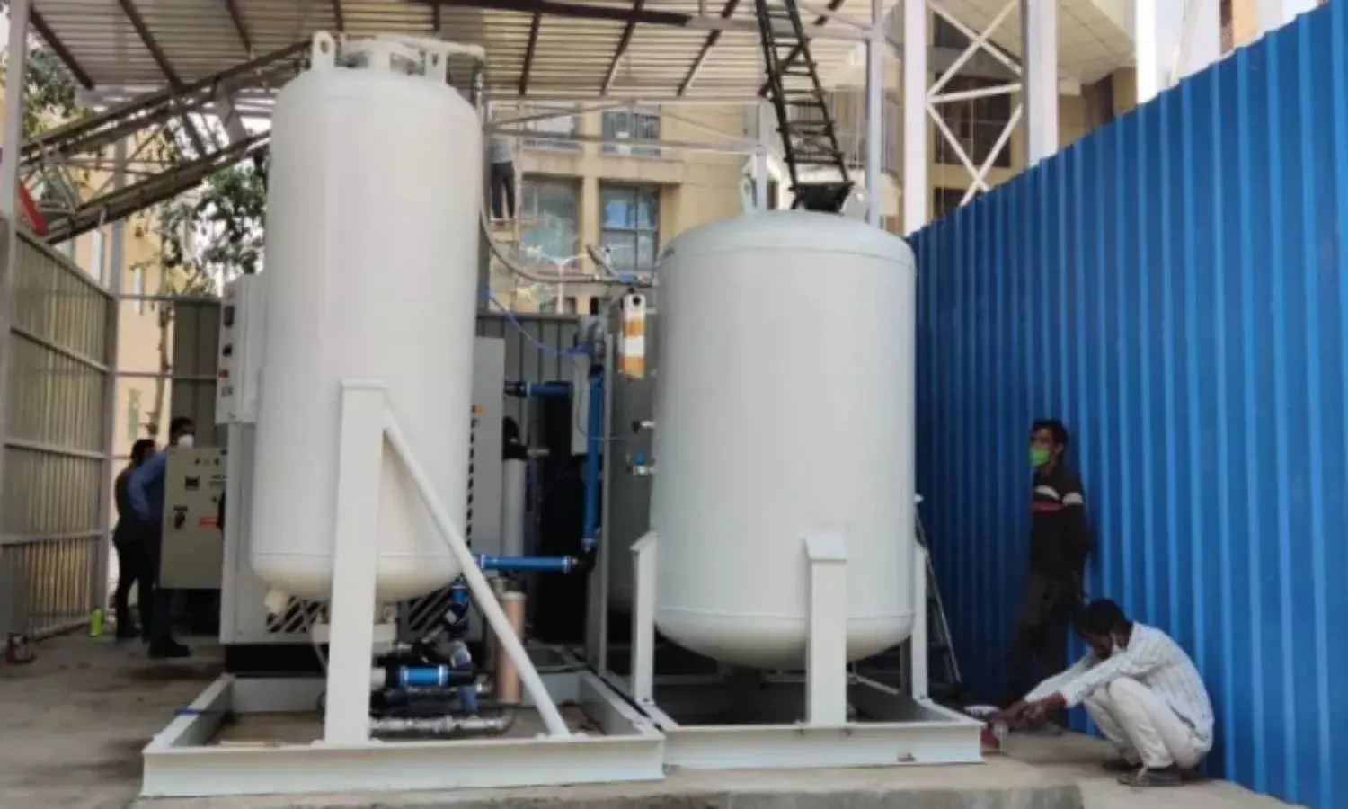 Install oxygen plants to avoid licence cancellation: Telangana govt to private hospitals