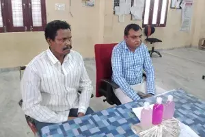 Yadagirigutta SRO among two held for taking Rs 20K bribe Yadagirigutta SRO among two held for taking Rs 20K bribe