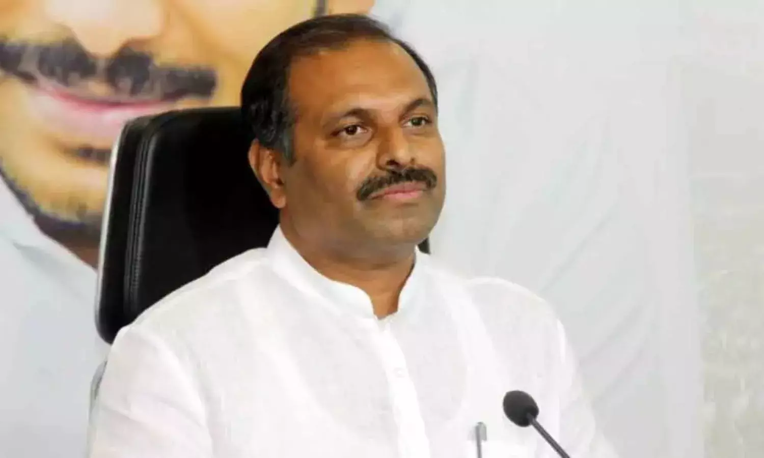TDP chief Chandrababu acting as Telangana advisor: Srikanth Reddy