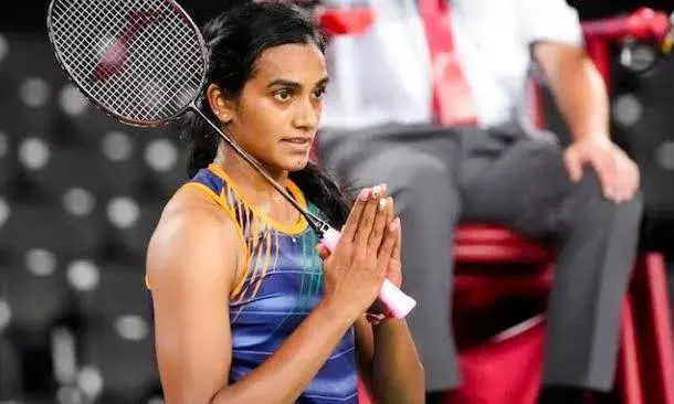 PV Sindhu loses semis, to face Chinas He Bingjiao for bronze