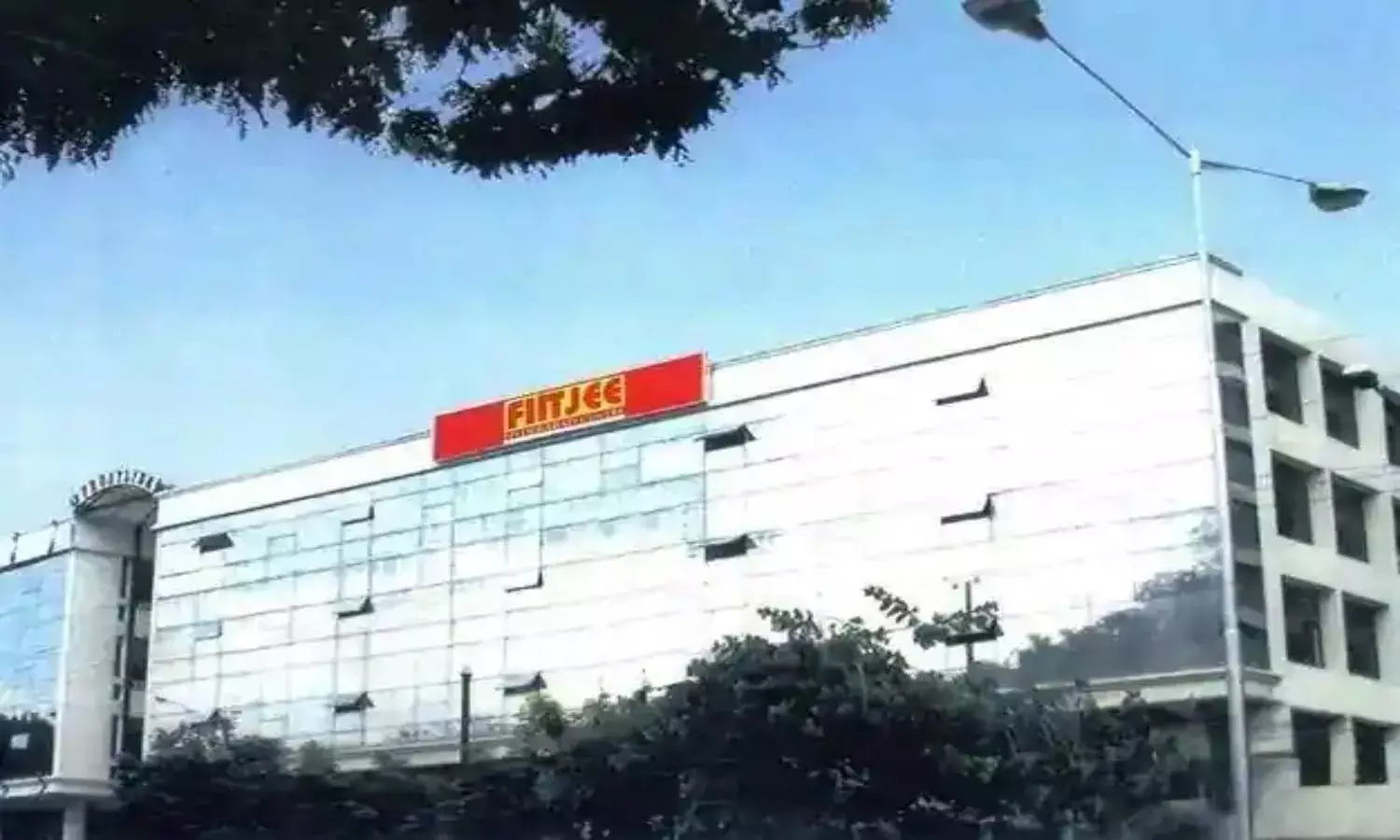 Saifabad FIITJEE asked to pay Rs. 50K compensation to parents denied fee refund