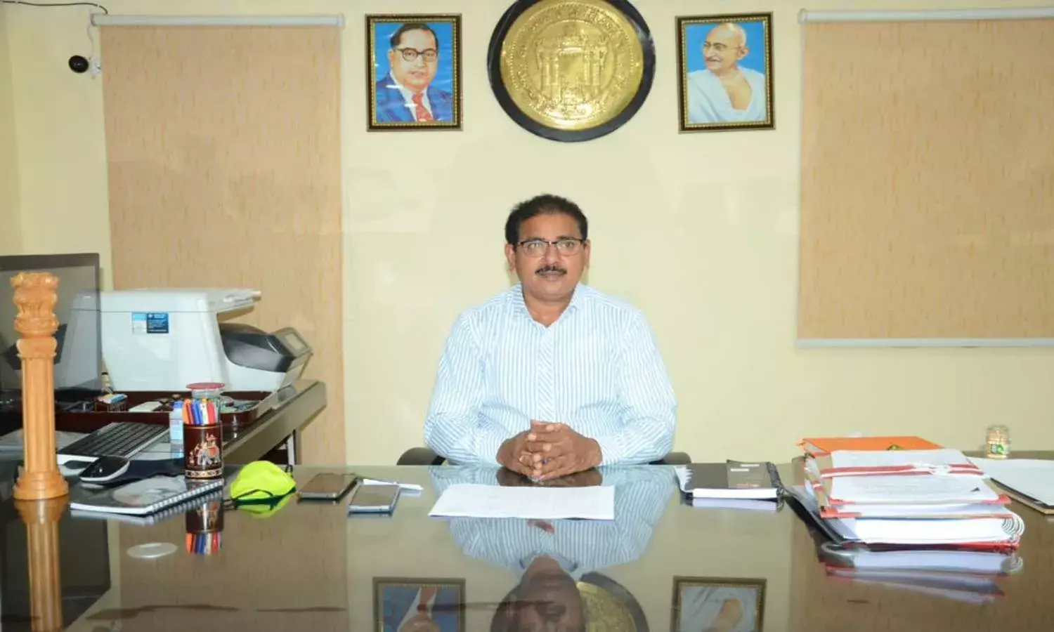 L Sharman new Hyderabad collector; Sweta Mohanty proceeds on study leave