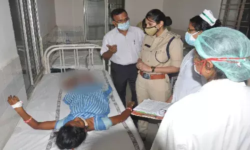 Man attempts to murder fiancƩe in Vizianagaram suspecting her fidelity