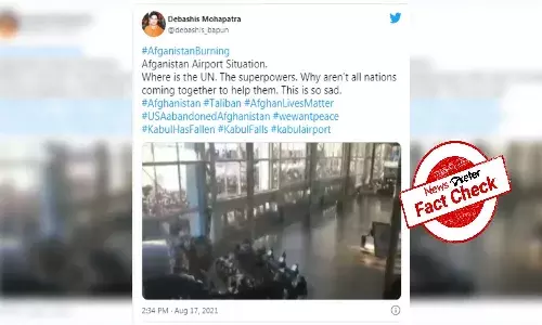 Fact Check: Video of crowd rushing to watch NFL game passed off as chaotic scene at Kabul airport