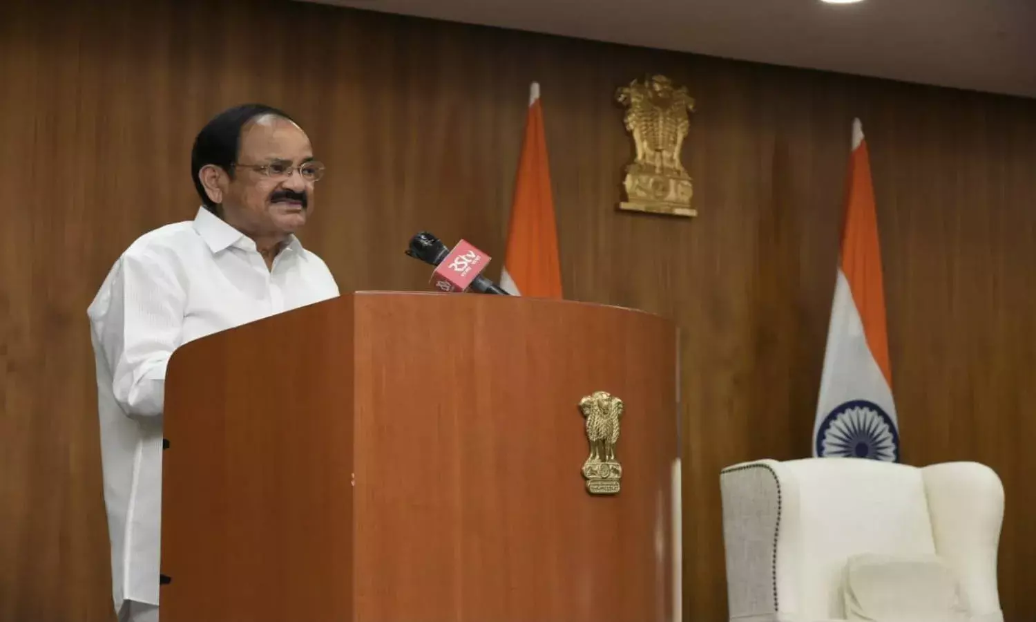 Telugu Language Day: Venkaiah Naidu urges people to take pride in speaking their mother tongue