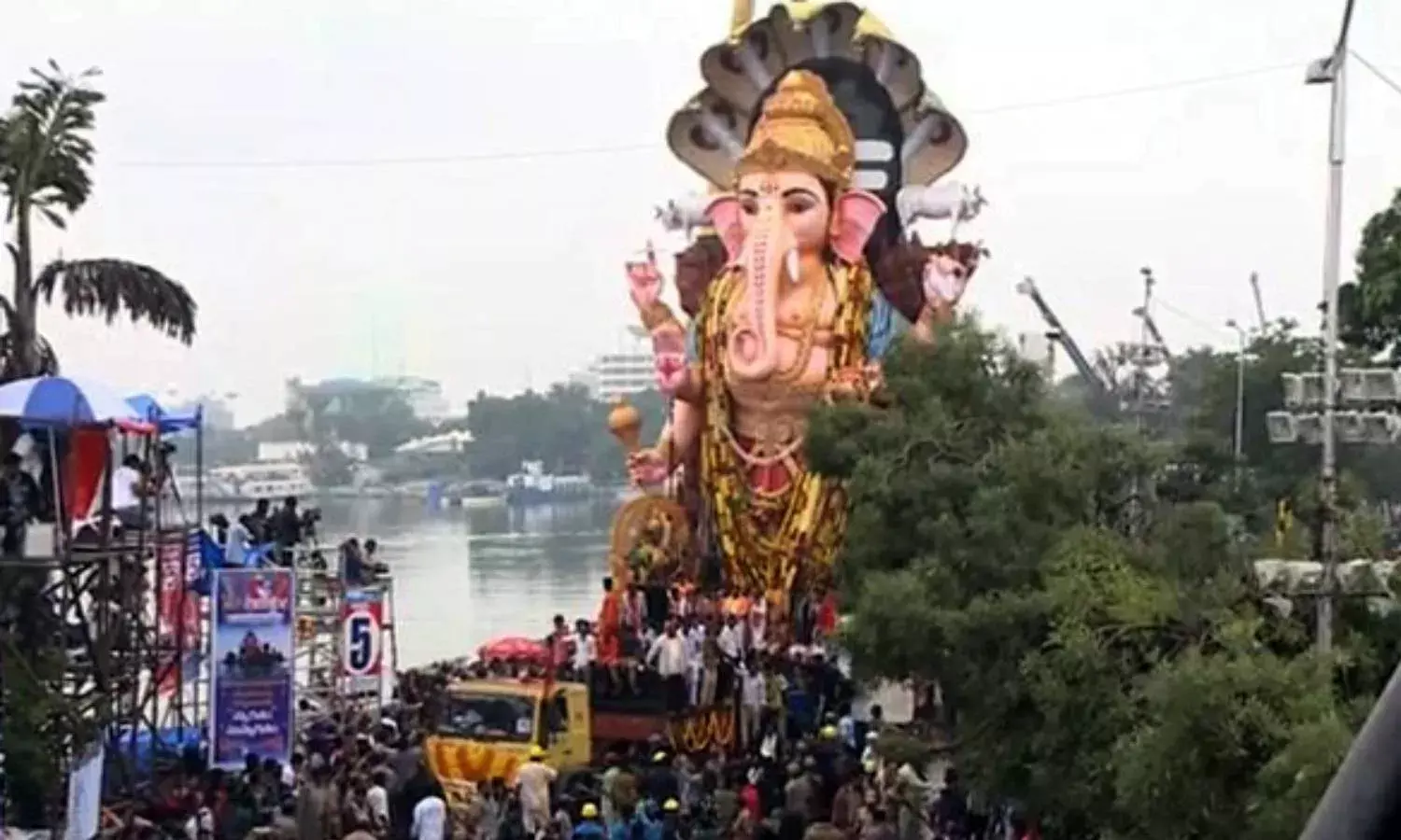 Telangana govt says no restriction on Ganesh idol height this year