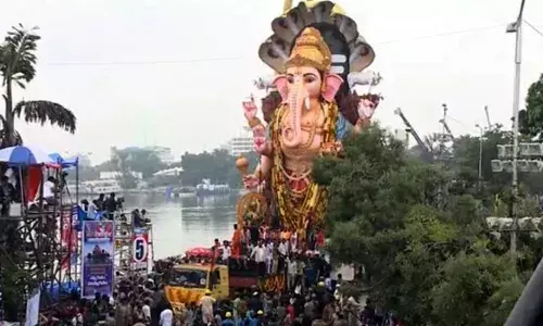 Telangana govt says no restriction on Ganesh idol height this year