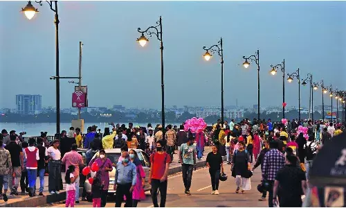 Laser show, kids-oriented activities coming up at Tank Bund