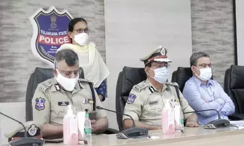 Telangana: Maoist leader with Rs. 5L bounty on her head surrenders before police