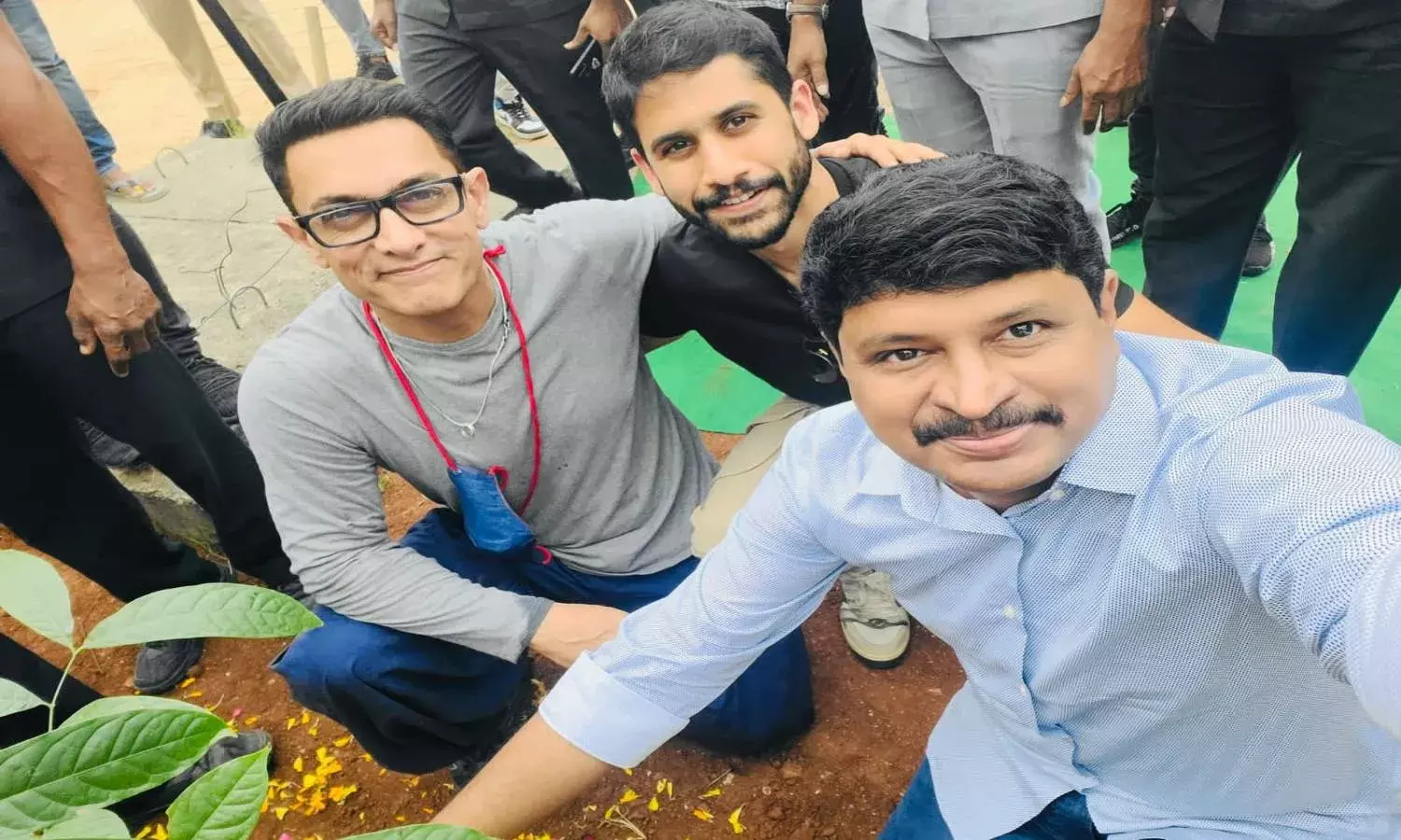 Aamir Khan takes part in Green India Challenge; plants sapling in Hyderabad