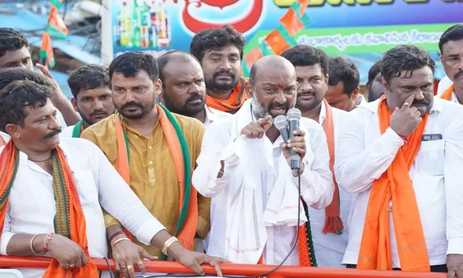 Five farmers committed suicide after KCRs `no-paddy  statement: Bandi Sanjay