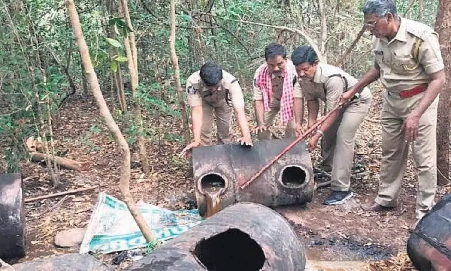 SEB raids liquor brewery in Thallarevu forests, destroys 16k liters of jaggery wash