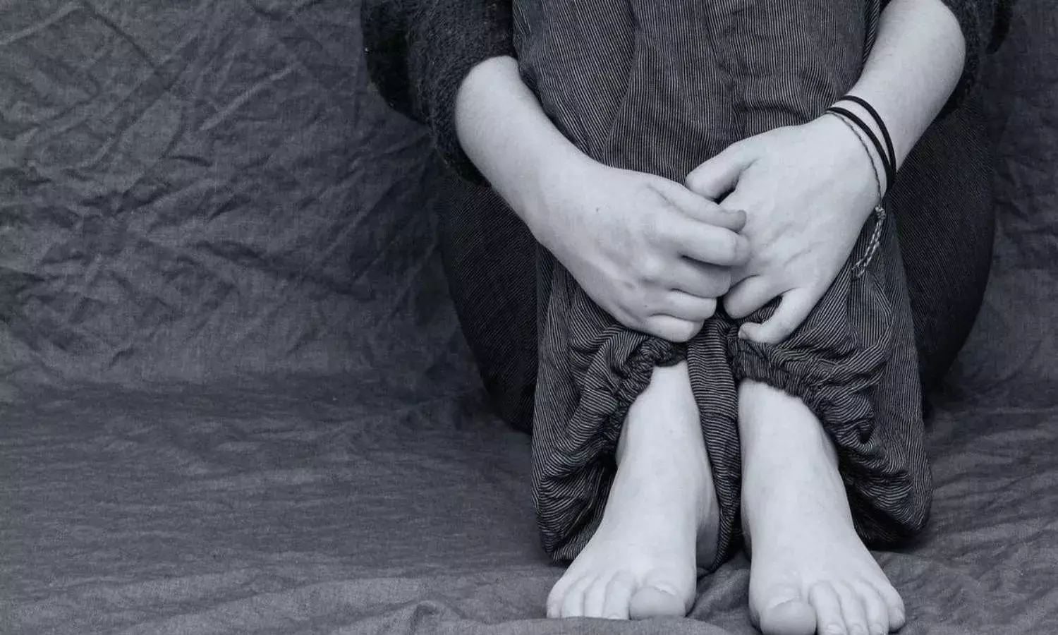 Reprimanded for playing games on her mobile phone, 17YO student ends life in Hyderabad