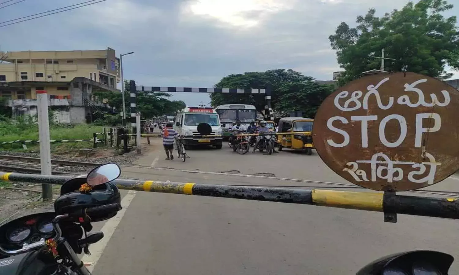 Adilabad peoples long wait for Tamsi railway overbridge continues