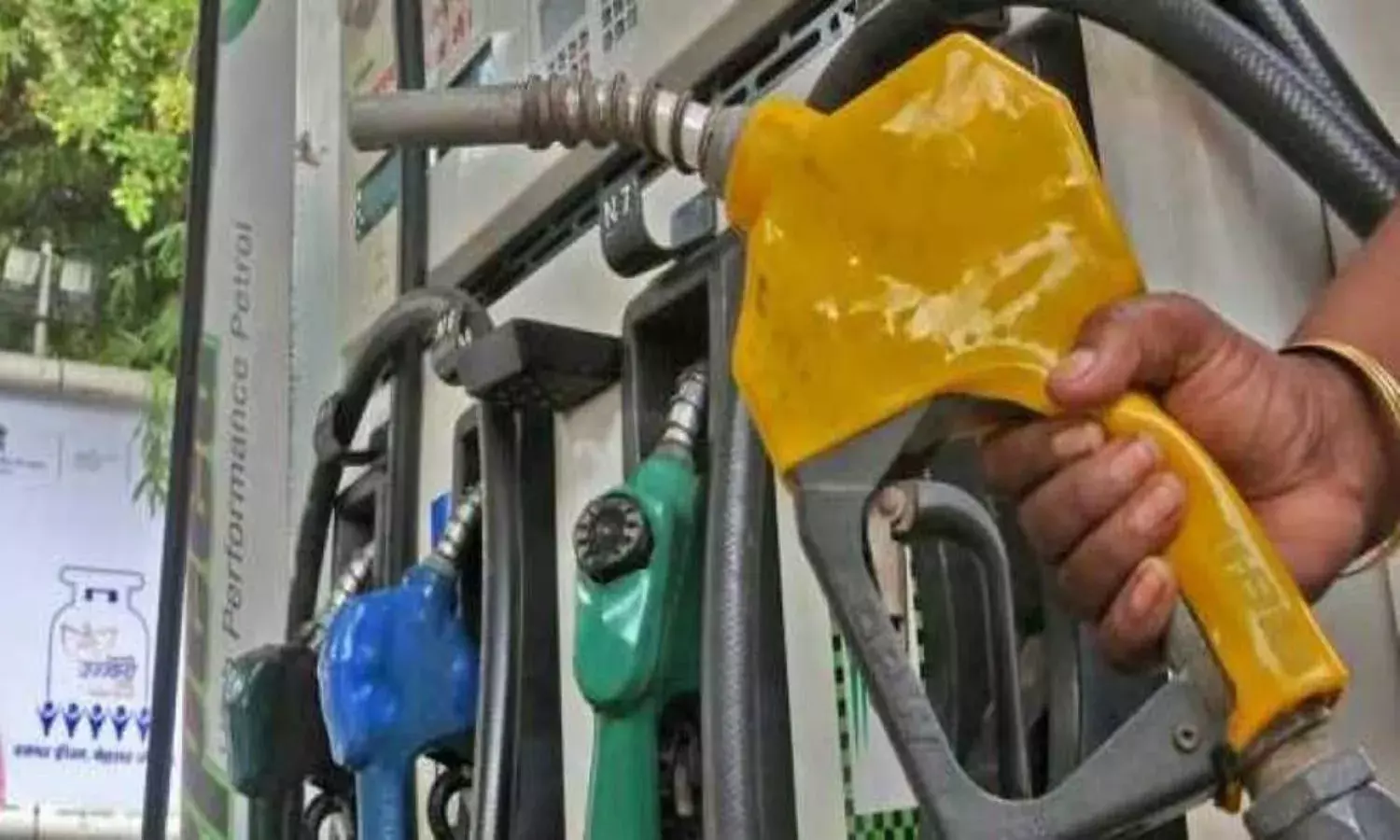 How a gang manipulated petrol bunk fuel dispensers to dispense less fuel and cheated people